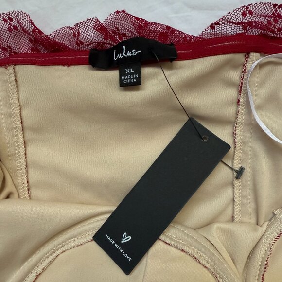 NWT Lulus women's red bustier bodysuit, strapless, lacy size XL - Picture 4 of 4